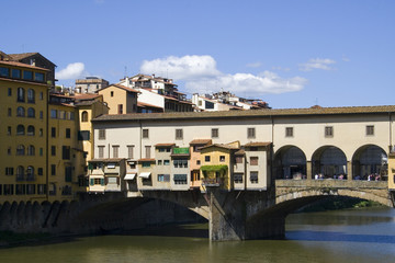 Fototapeta na wymiar Ponte Vecchio medieval bridge.