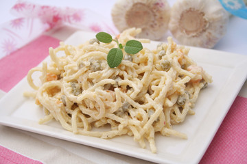 Nudelsalat mit Gemüse