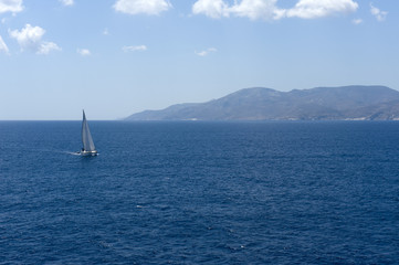 Fototapeta premium Sailing yatch in the wind