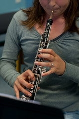 Fototapeta premium petite fille et son instrument