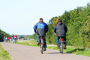 Radfahrer auf dem Deich - Outdoor Concept