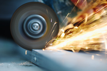 metal sawing