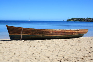 Fischerboot am Strand