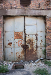 Fototapeta na wymiar Old metal door