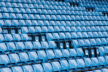 Stadion Plätze Stühle Sitzreihen blau markierungen © AlexF76