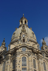 Fototapeta na wymiar Die Dresdener Frauenkirche
