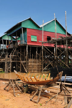 Cambodia - Kompong Khleang fishing village on the Tonle Sap leag