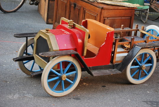 Spielauto