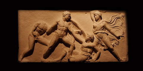 Amazones, ancient roman warriors in a battle