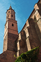 Wieża kościoła gotyckiego we Wrocławiu