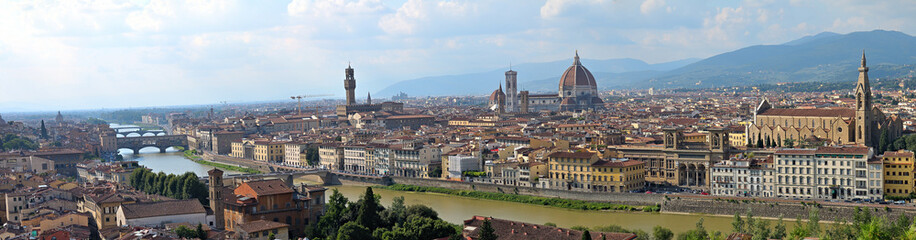 Fototapeta na wymiar panoramiczny widok Florencji - Włochy