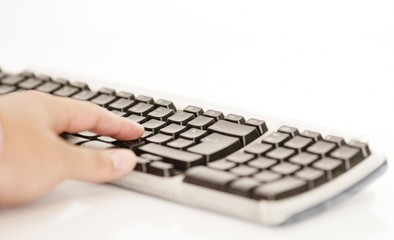 Hand an dem Keyboard