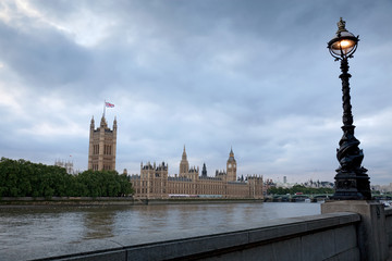 Fototapeta na wymiar Big Ben and Houses of Parliament at dusk