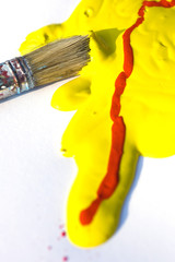 Colori giallo e rosso