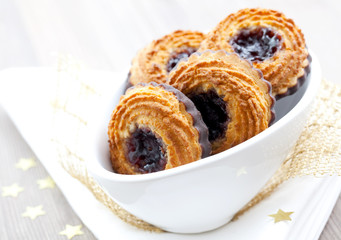 Plätzchen in Schale