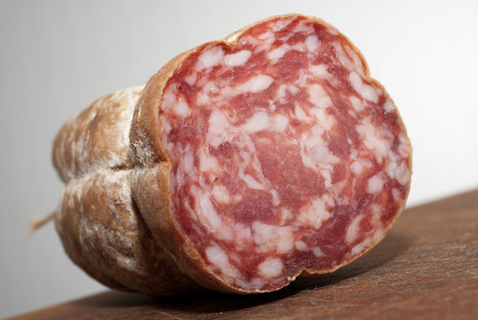 salame italiano di Cremona