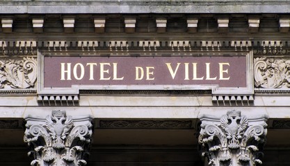 Enseigne ' Hôtel de ville '