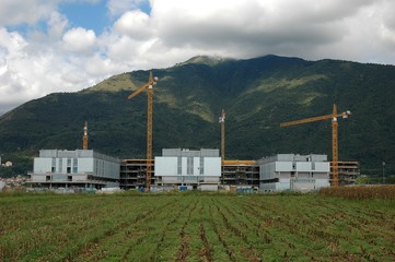 Fototapeta na wymiar new hospital under construction