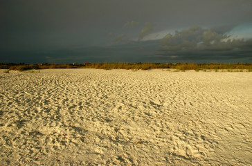 Fototapeta premium Sandy beach at sunset