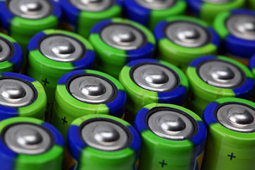 Wiederaufladbare AA-Akkus Batterien Mignon-Batterien