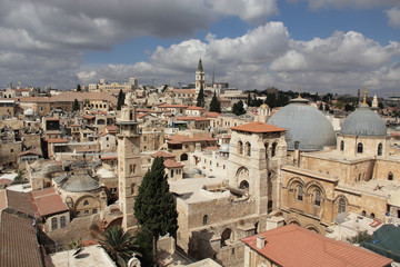 Fototapeta na wymiar Ładny widok chrześcijańskiej dzielnicy Starego Miasta w Jerozolimie.