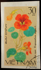 Марка с изображением флоры и фауны