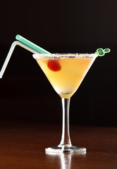 yellow alcoholic cocktail