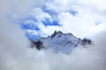 Fototapeta na wymiar snow-capped peak