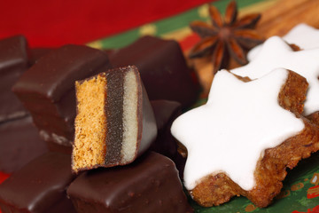 Dominosteine und Zimtsterne