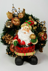 Babbo Natale in Ceramica con ghirlanda