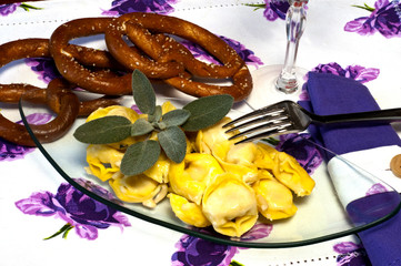 Tortellini with butter and sage 1