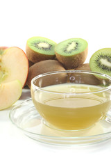 Kiwi-Apfel-Tee