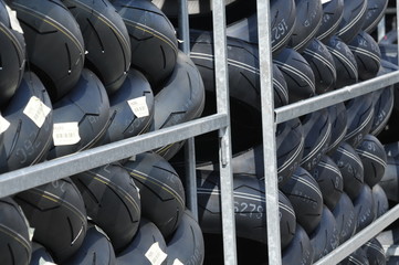 Pneumatici posteriori moto