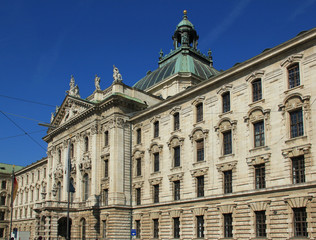 Fototapeta na wymiar Justizpalast München