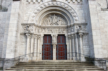Obraz premium Romanesque Church Portal