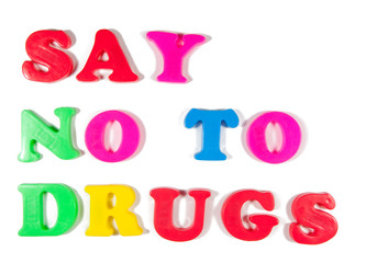 say no to drugs written in fridge magnets