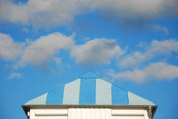 Dach blau-weiß