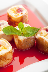 Sweet Fruit Sushi Roll