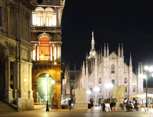 dome milan by night