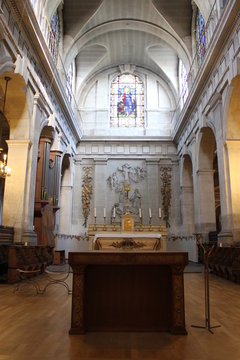 Autel de l'église Sainte Marguerite à Paris