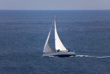 Obraz premium sailing boat