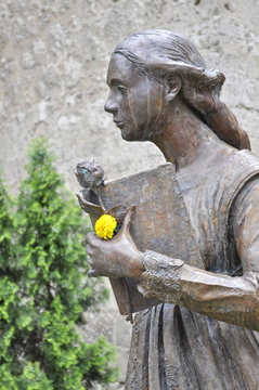 Mujer de Bronce