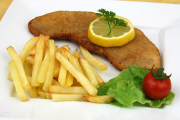 Wiener Schnitzel mit Pommes Frites
