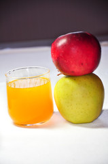 Fresh fruits and juice2