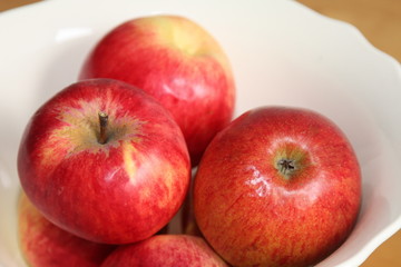 Rote Äpfel - Red Apples