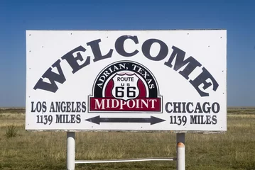 Rolgordijnen The Midway point along Route 66 © David Smith