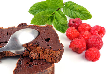Fondant au chocolat et framboises