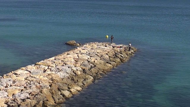PESCADORES DE CA&Ntilde;A EN EL ESPIGON
