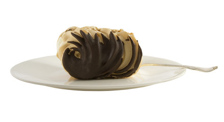 meringue with chocolate and cream