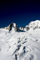 Fototapeta na wymiar lodowiec Mont Blanc